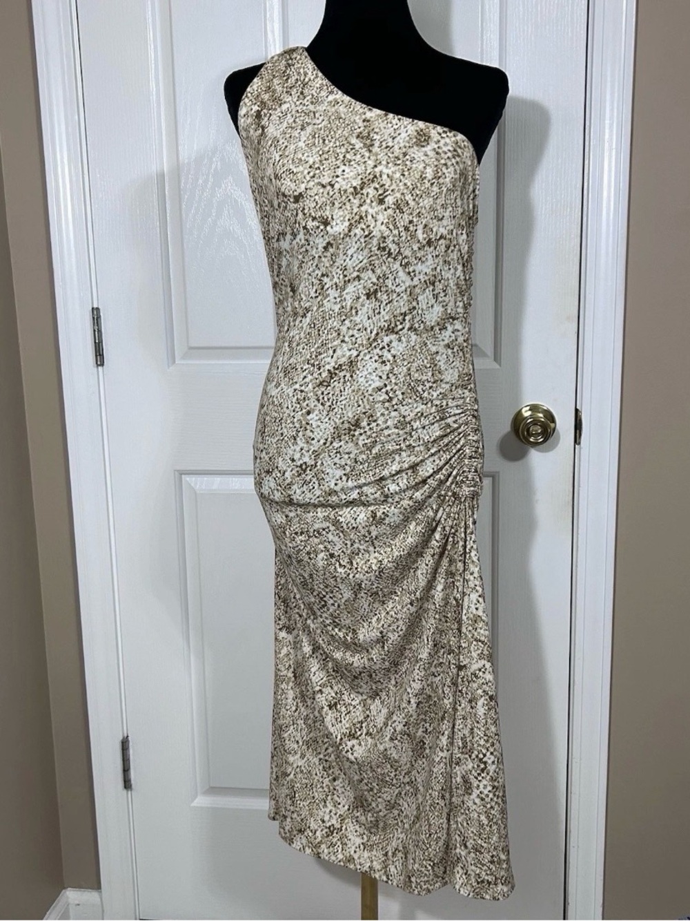 Tommy Bahama Serengeti Glow Snake Print One Shoulder Ruched Midi Dress Beige M
